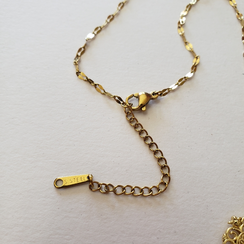 Gold tone Necklace with Rhinestones heart pendant - Picture 8 of 10